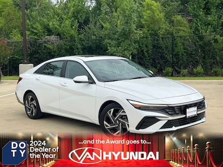 2025 Hyundai Elantra SEL Convenience Sedan