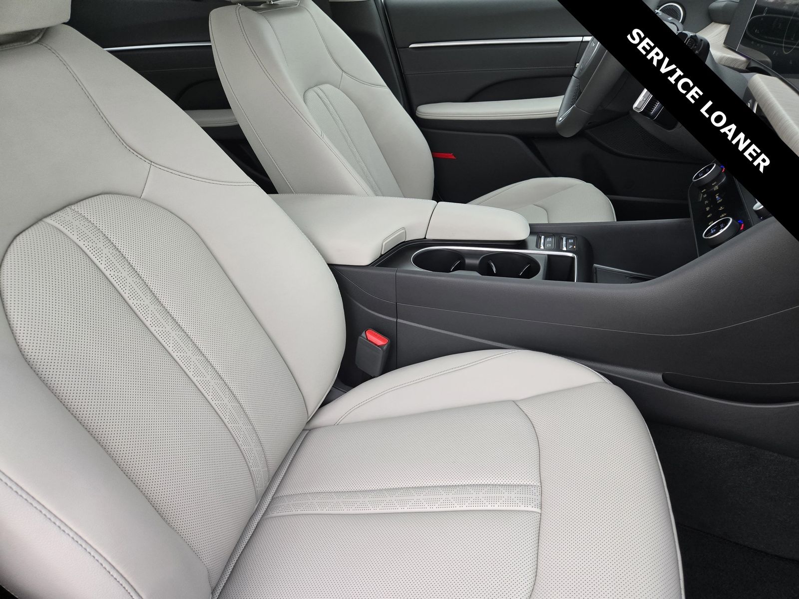2025 Hyundai Sonata Hybrid Limited - Photo 10