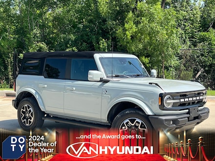 2023 Ford Bronco Outer Banks SUV
