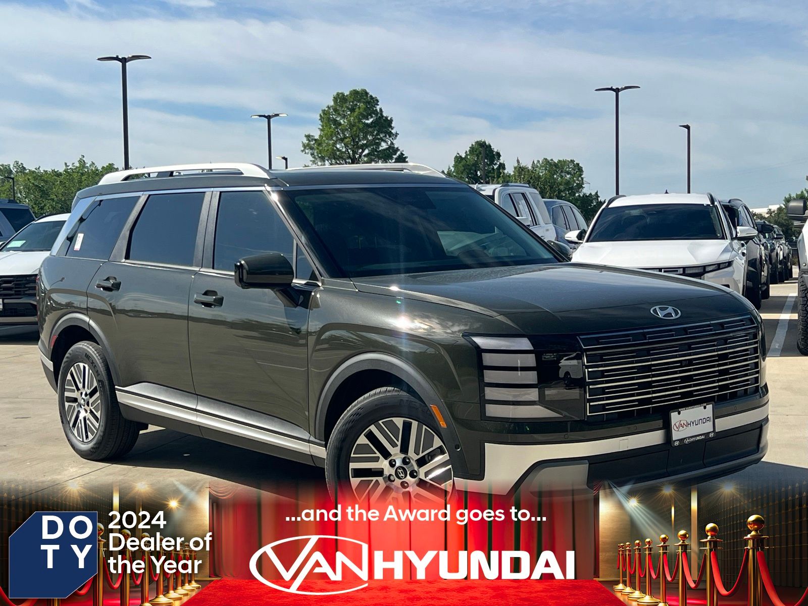 2026 Hyundai Palisade SEL Premium 7 Passenger Hybrid AWD's photo