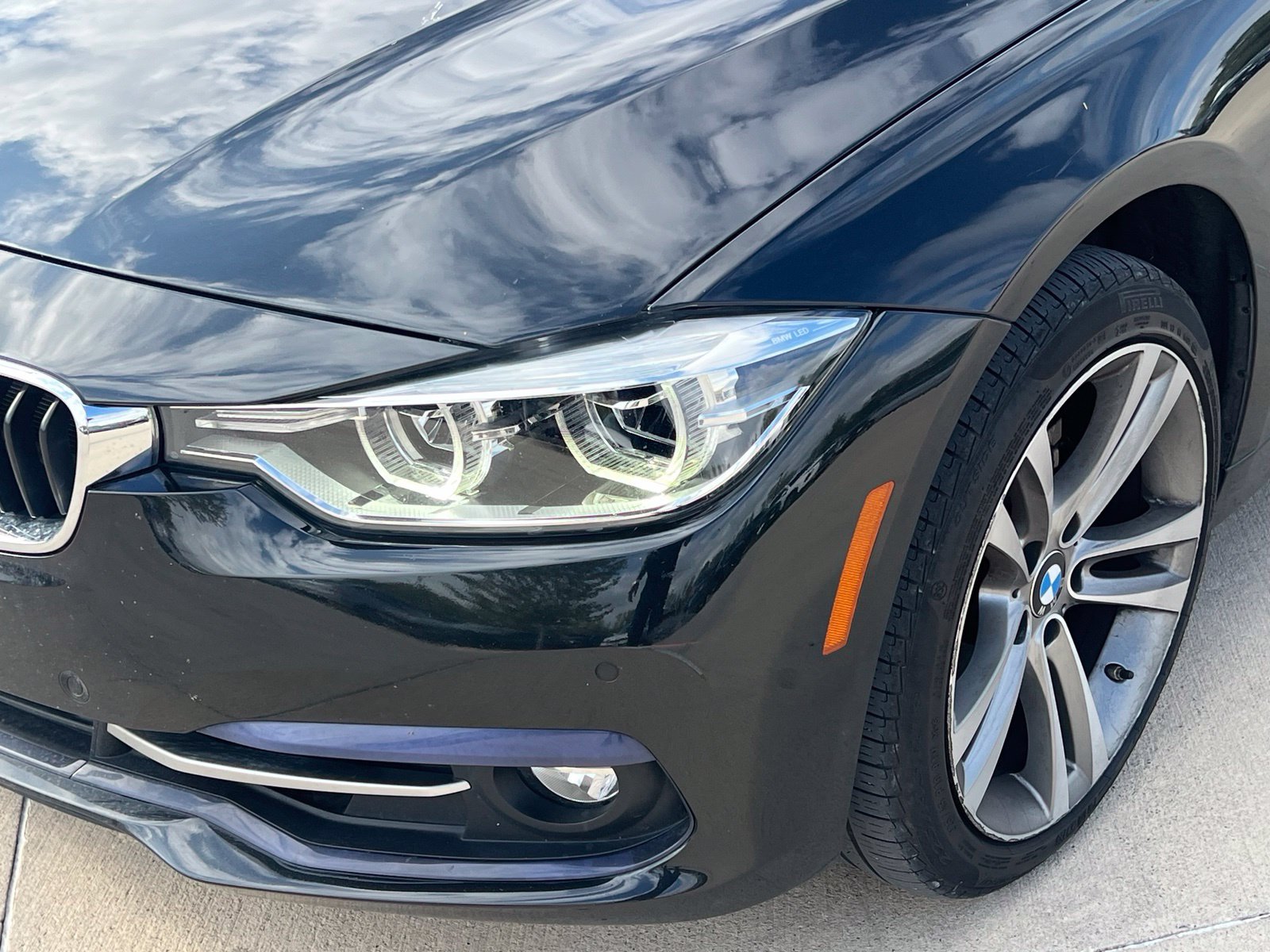 Used 2018 BMW 3 Series 330i xDrive Sedan