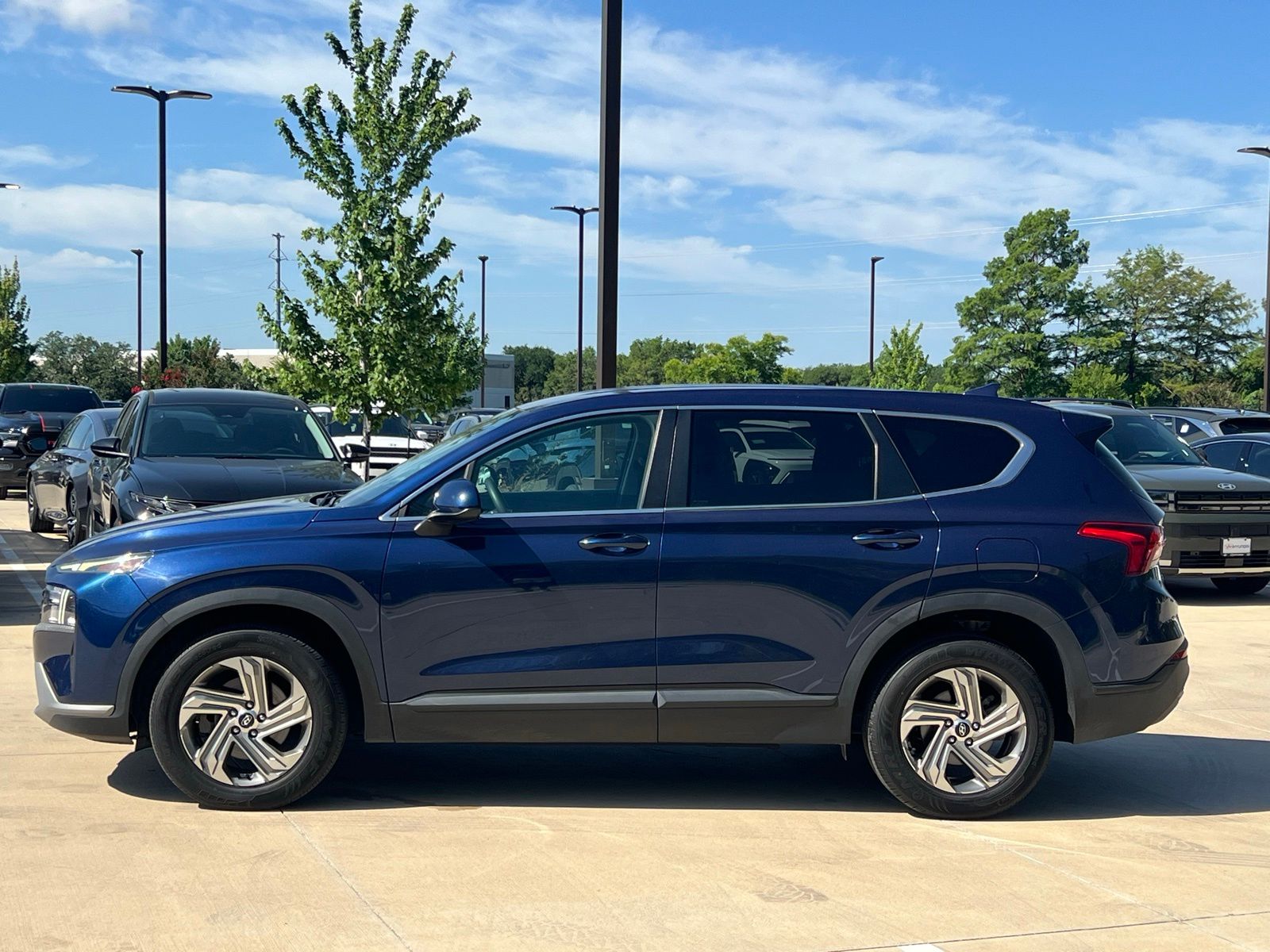 2021 Hyundai Santa Fe SE - Photo 6
