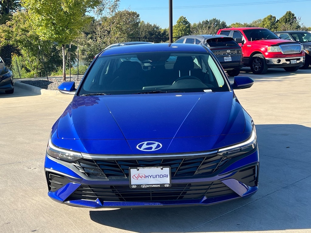 New 2026 Hyundai Elantra SE Sedan