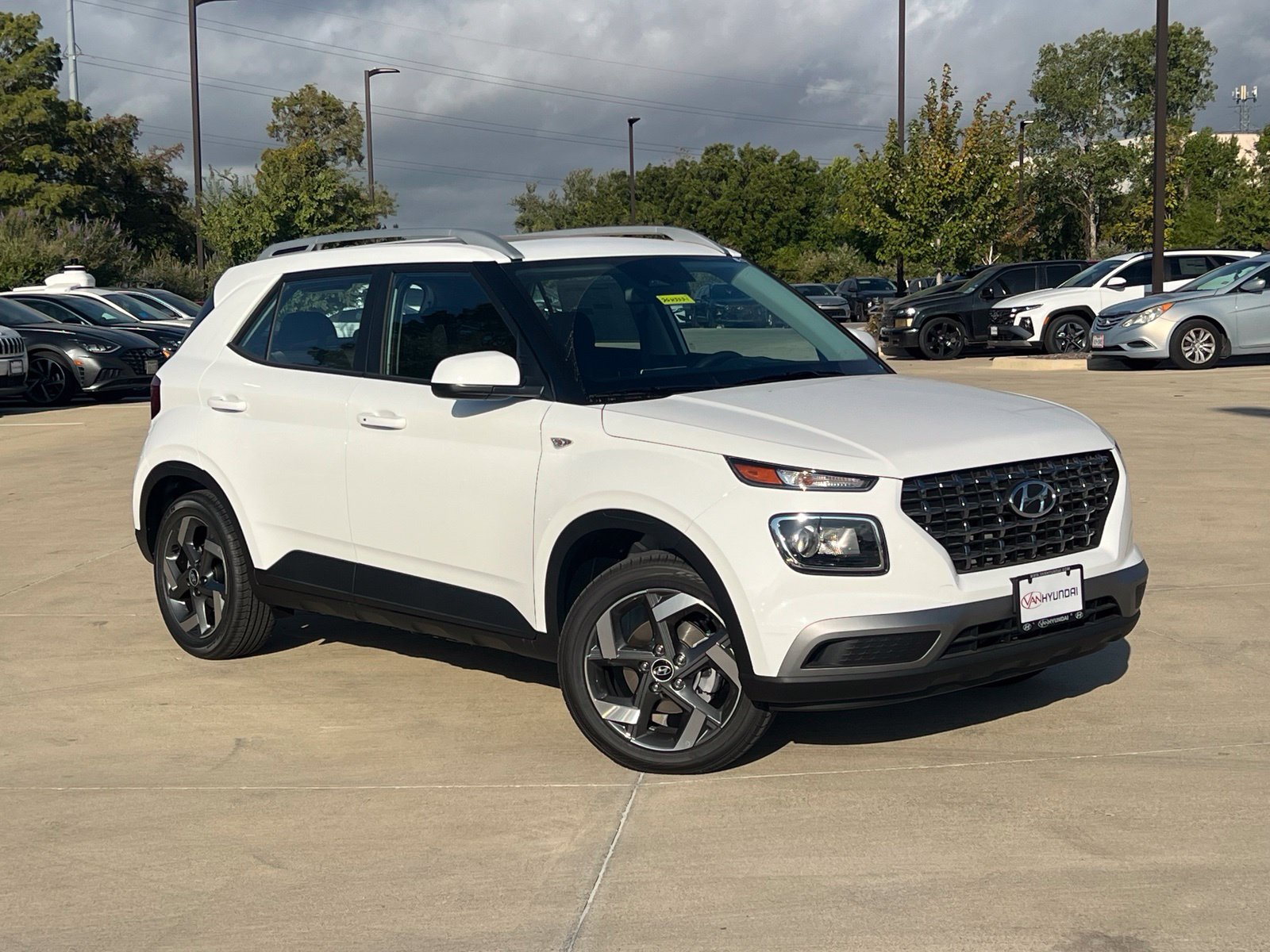 New 2026 Hyundai Venue SEL SUV