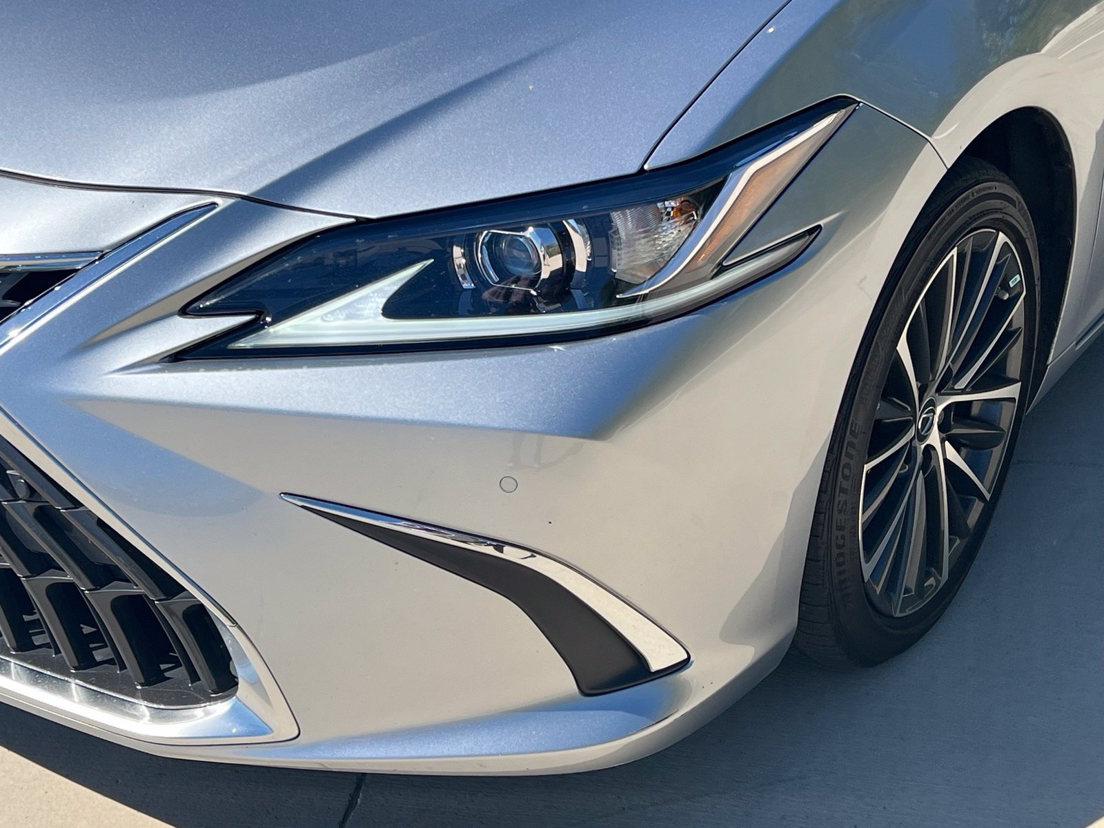 Used 2022 Lexus ES 350 Sedan