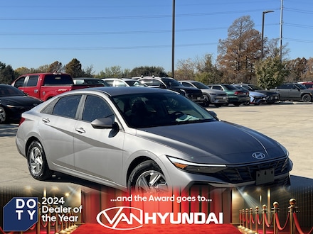 2025 Hyundai Elantra SE Sedan