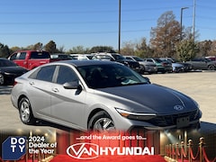 2025 Hyundai Elantra SE Sedan