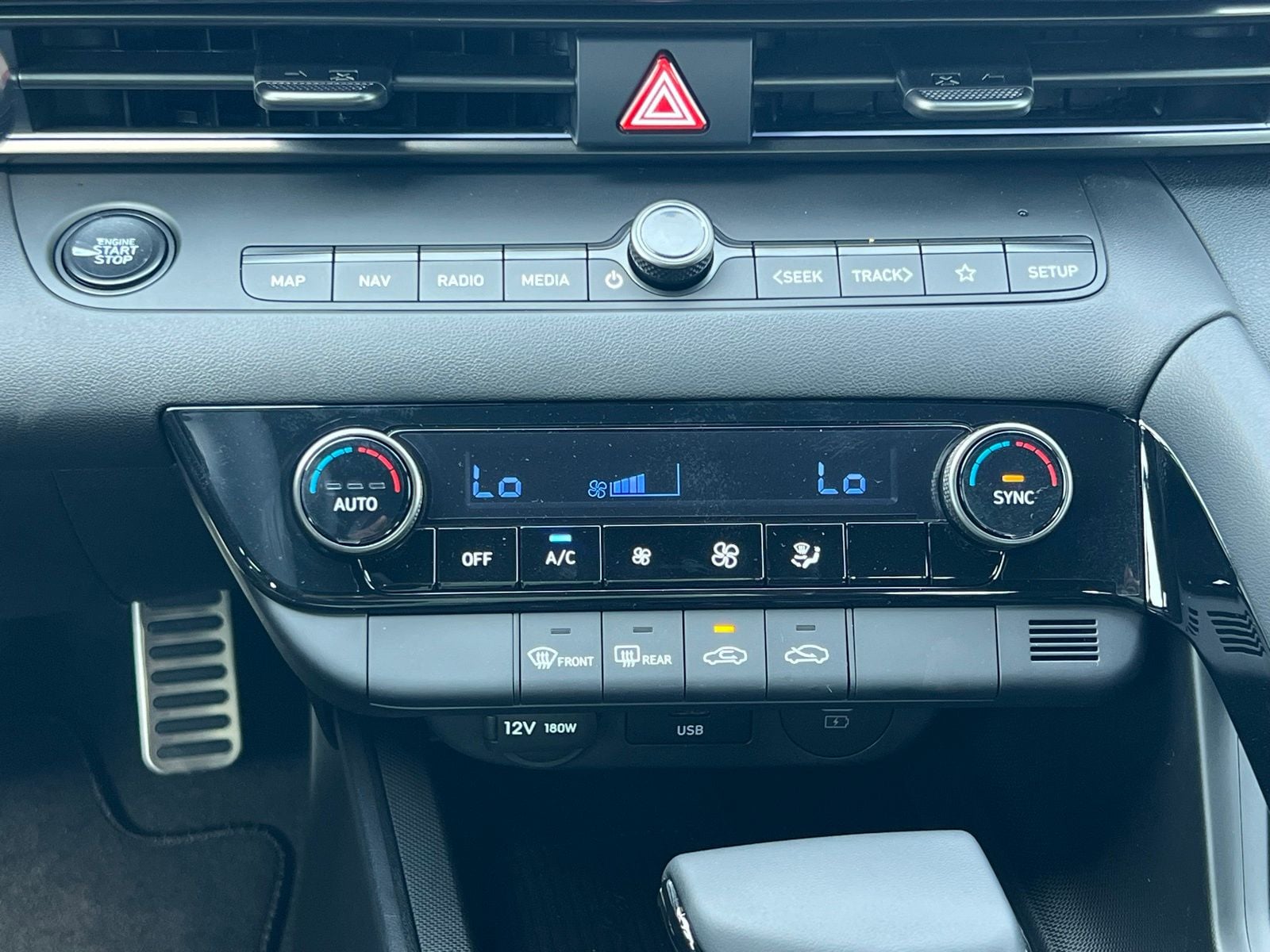 2025 Hyundai Elantra Blue - Photo 30