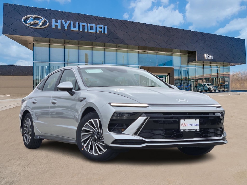 New 2025 Hyundai Sonata Hybrid SEL Sedan