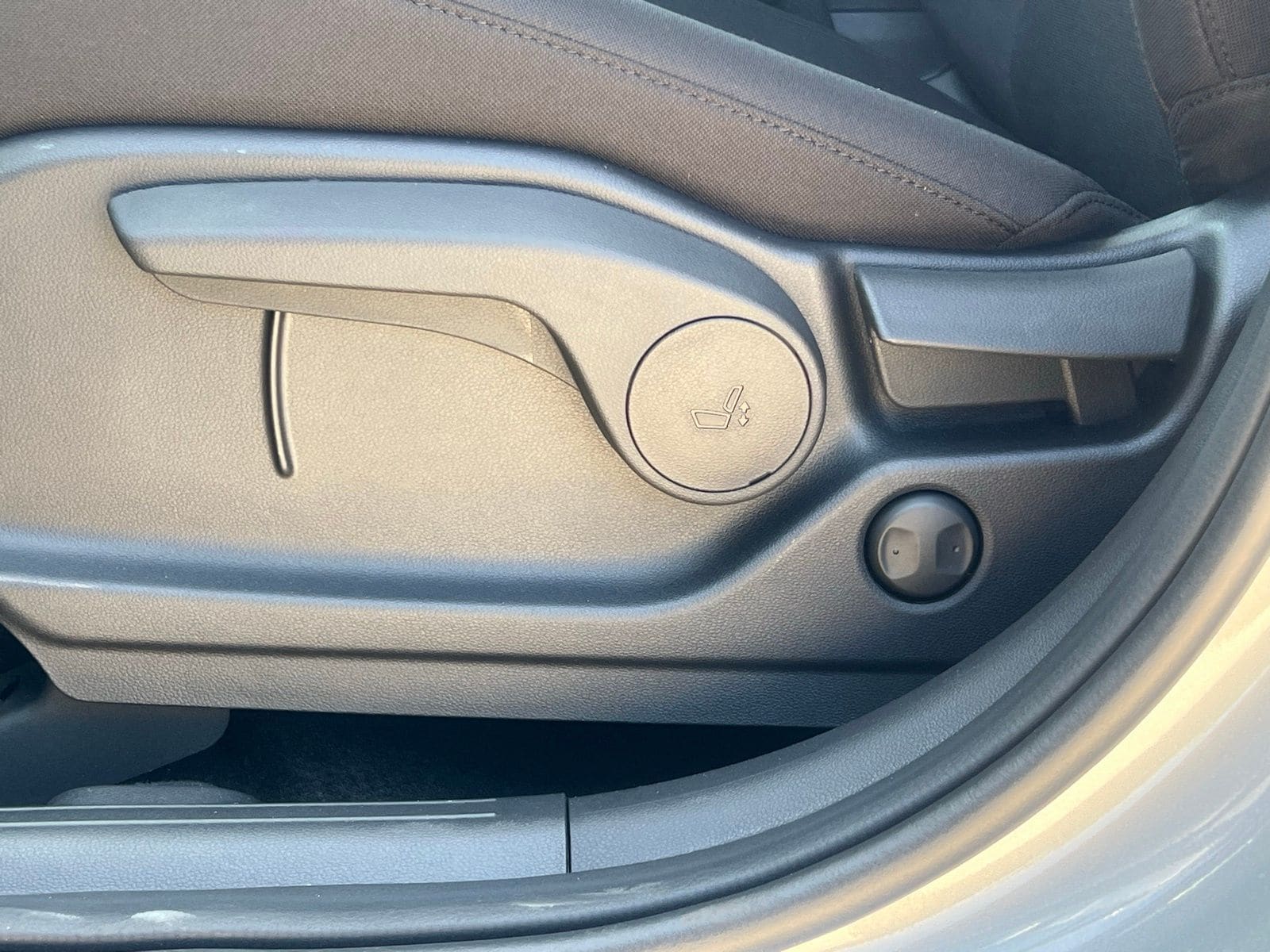2026 Hyundai Santa Fe SE - Photo 28