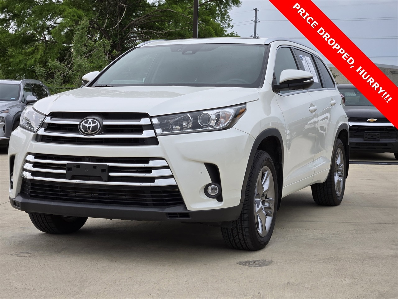 Used 2019 Toyota Highlander Limited Platinum with VIN 5TDDZRFH3KS733099 for sale in Carrollton, TX