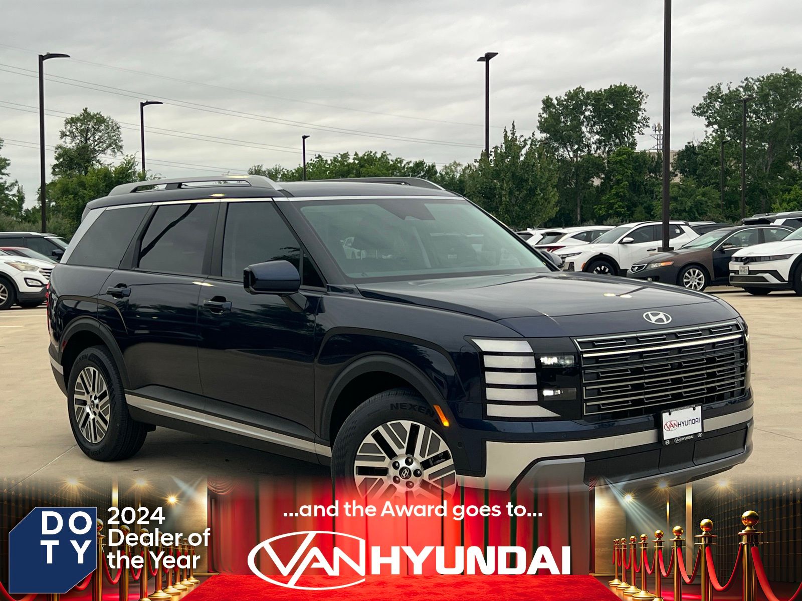 2026 Hyundai Palisade Blue SEL Premium 7 Passenger Hybrid FWD's photo