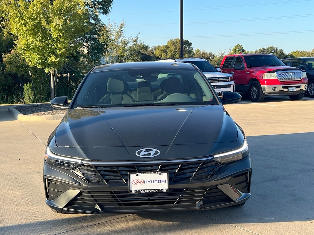 New 2025 Hyundai Elantra SEL Sport Sedan