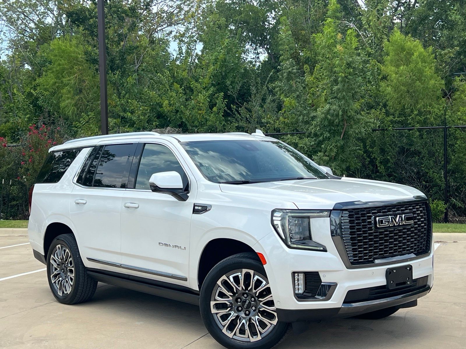 2023 GMC Yukon