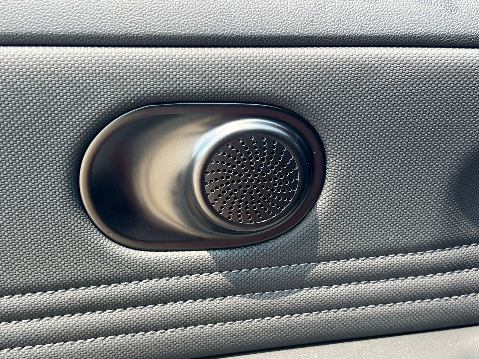 2025 Hyundai Elantra Blue - Photo 22