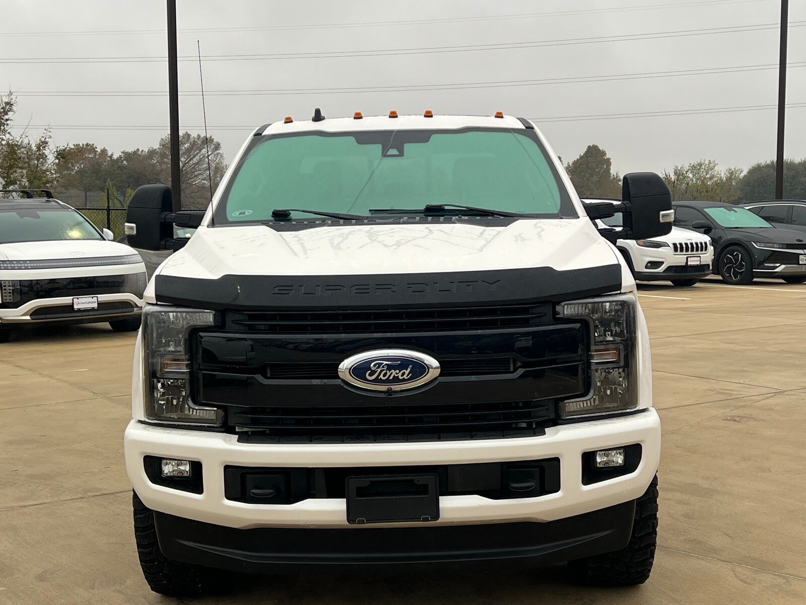 2019 Ford F-250 Lariat photo 2