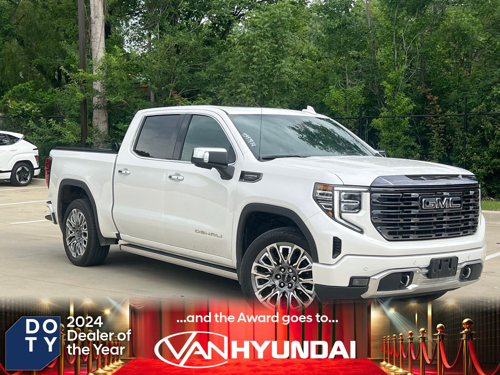 2023 GMC Sierra 4WD Crew Cab Short Box Denali Ultimate's photo