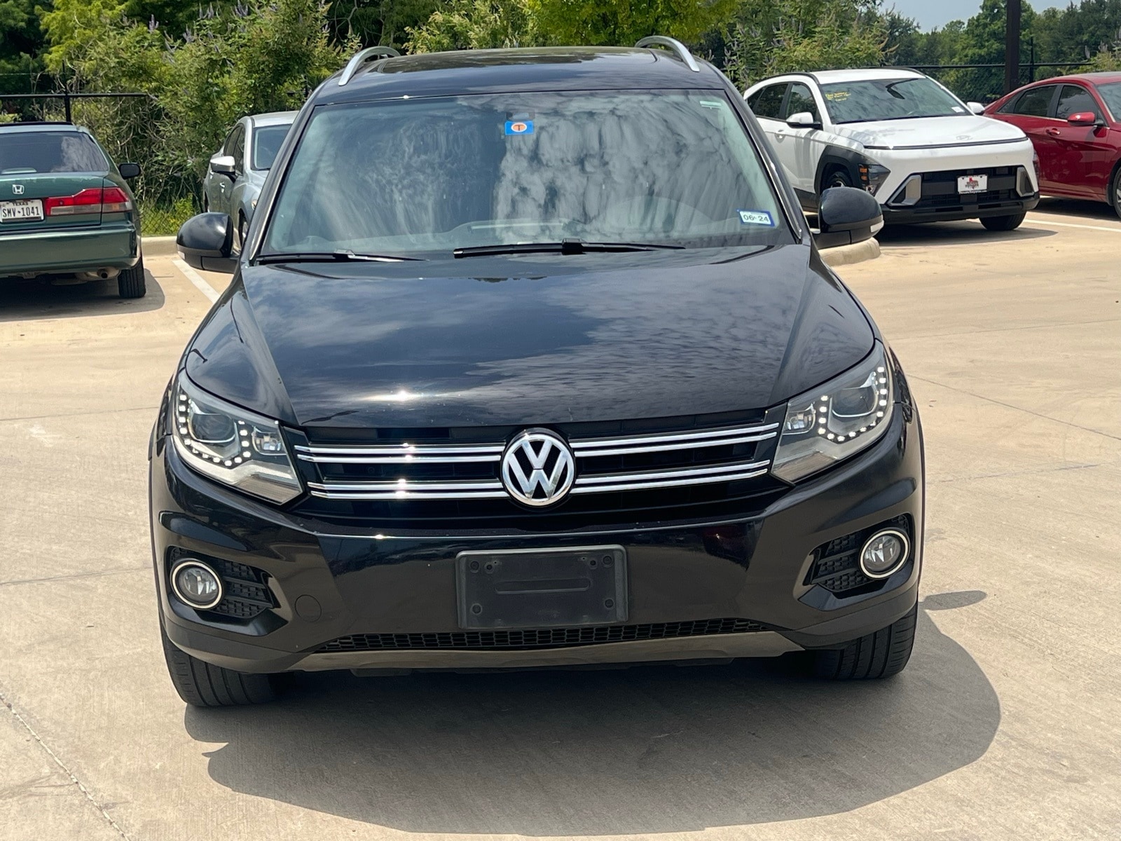 Used 2017 Volkswagen Tiguan Sport with VIN WVGTV7AX8HK020043 for sale in Carrollton, TX