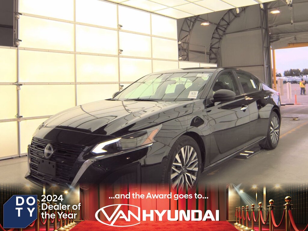 Used 2025 Nissan Altima 2.5 SV Sedan