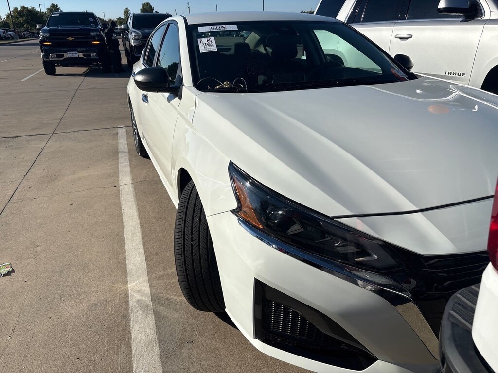 Used 2025 Nissan Altima 2.5 SV Sedan