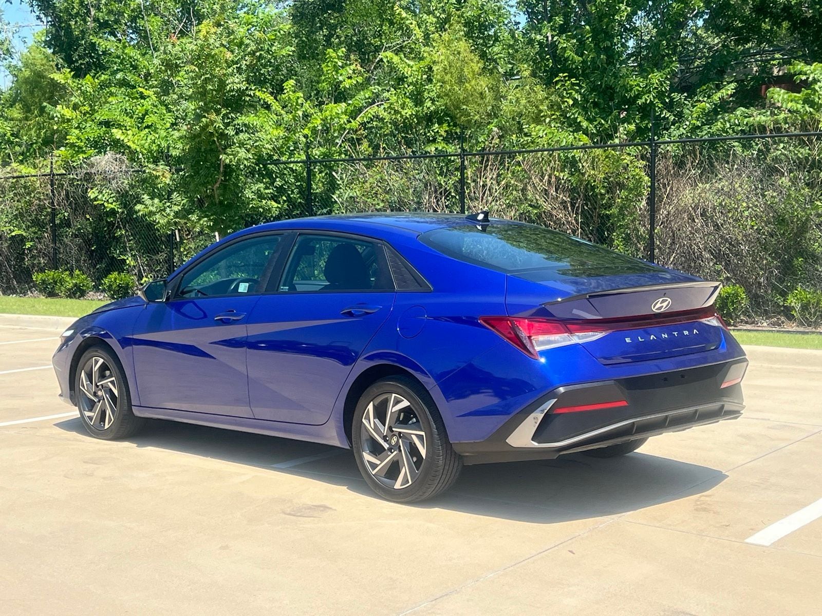 2025 Hyundai Elantra SEL - Photo 9