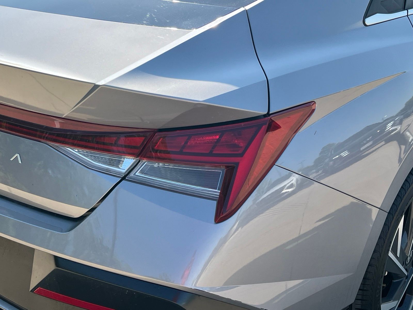 2025 Hyundai Elantra SEL - Photo 14