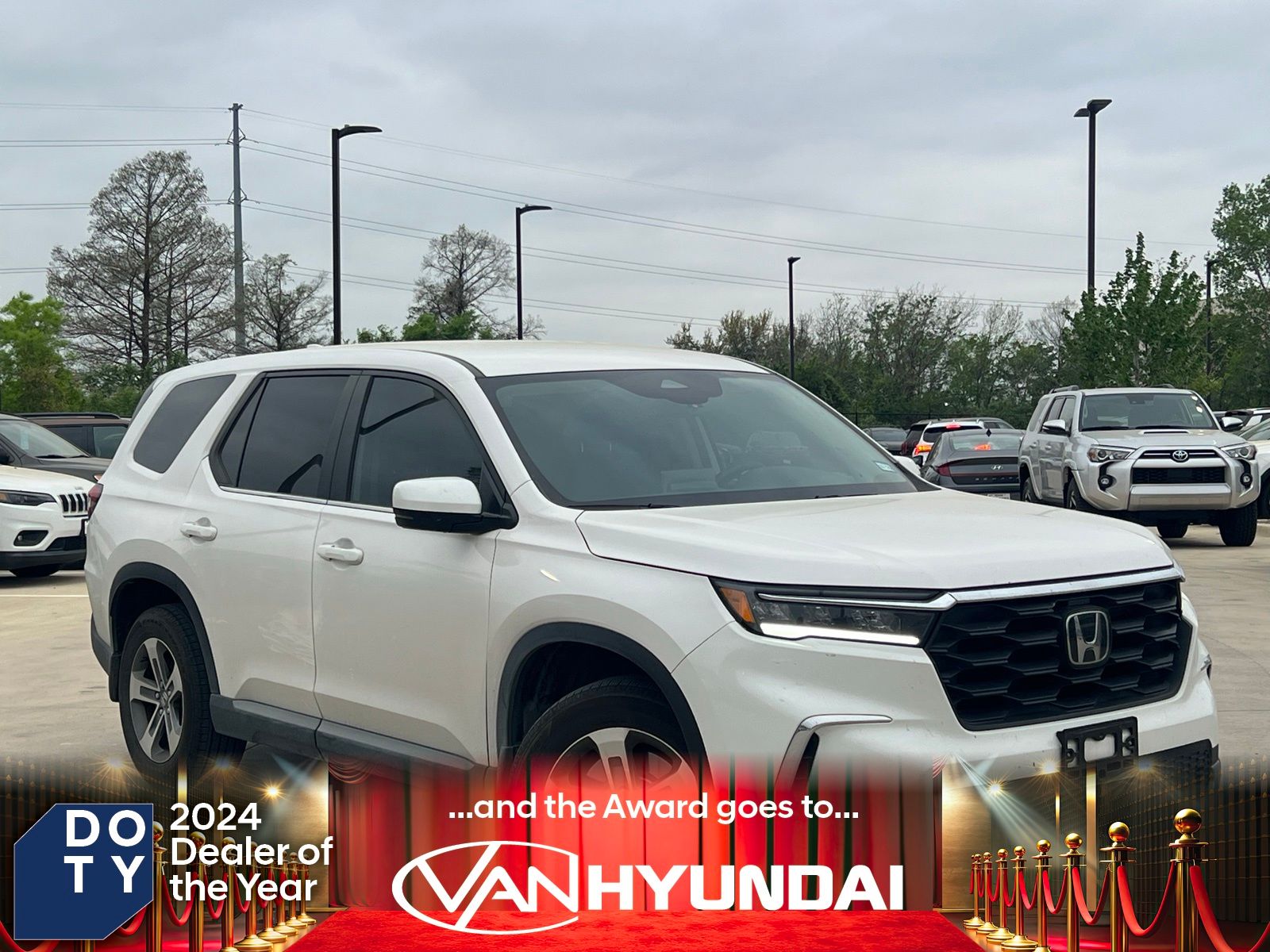 2024 Honda Pilot EX-L AWD with Captains Chairs