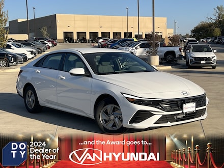 2026 Hyundai Elantra SE Sedan