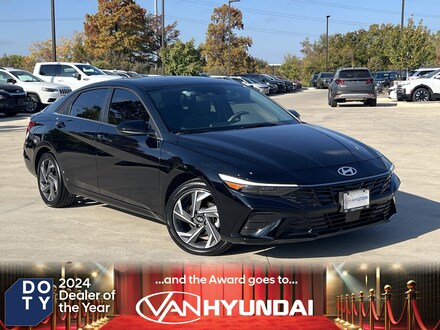 2025 Hyundai Elantra SEL Convenience Sedan