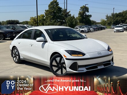 2025 Hyundai IONIQ 6 SE Sedan