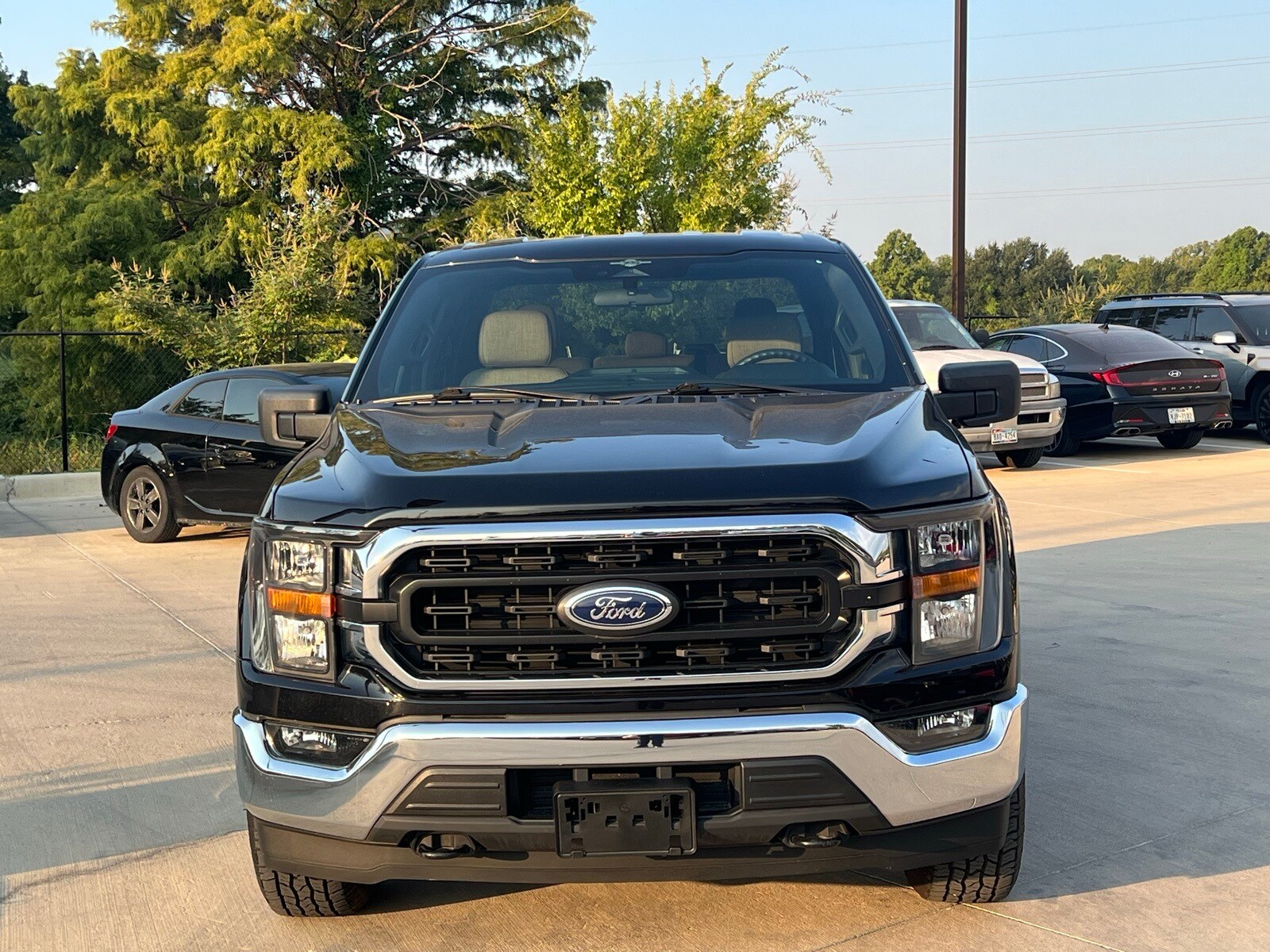 2023 Ford F-150 XLT photo 2