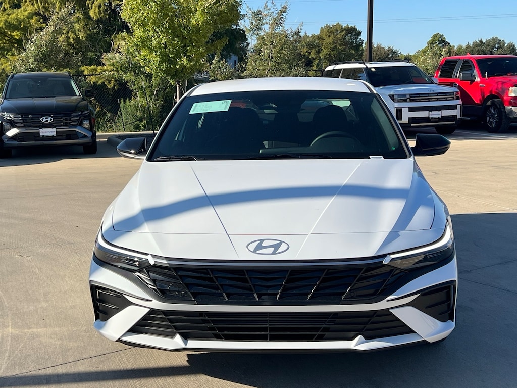 New 2025 Hyundai Elantra SEL Sport Sedan