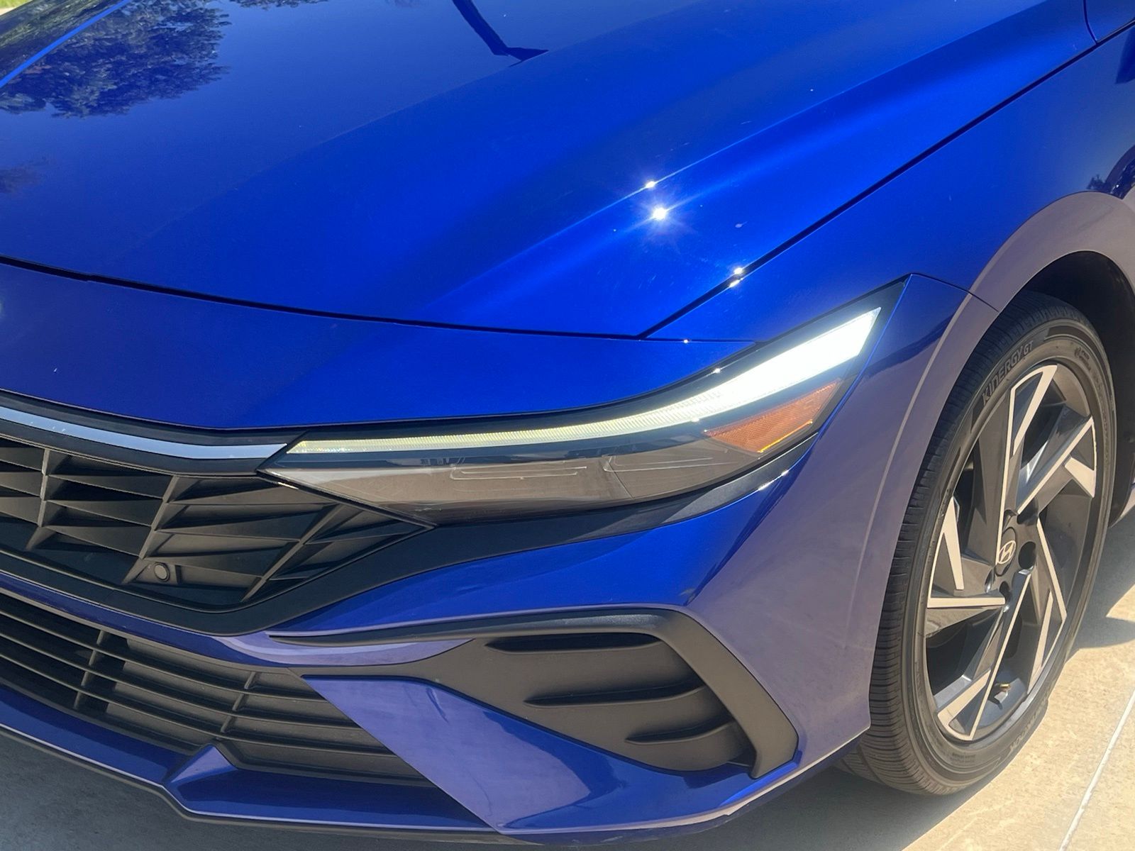 2025 Hyundai Elantra SEL - Photo 3