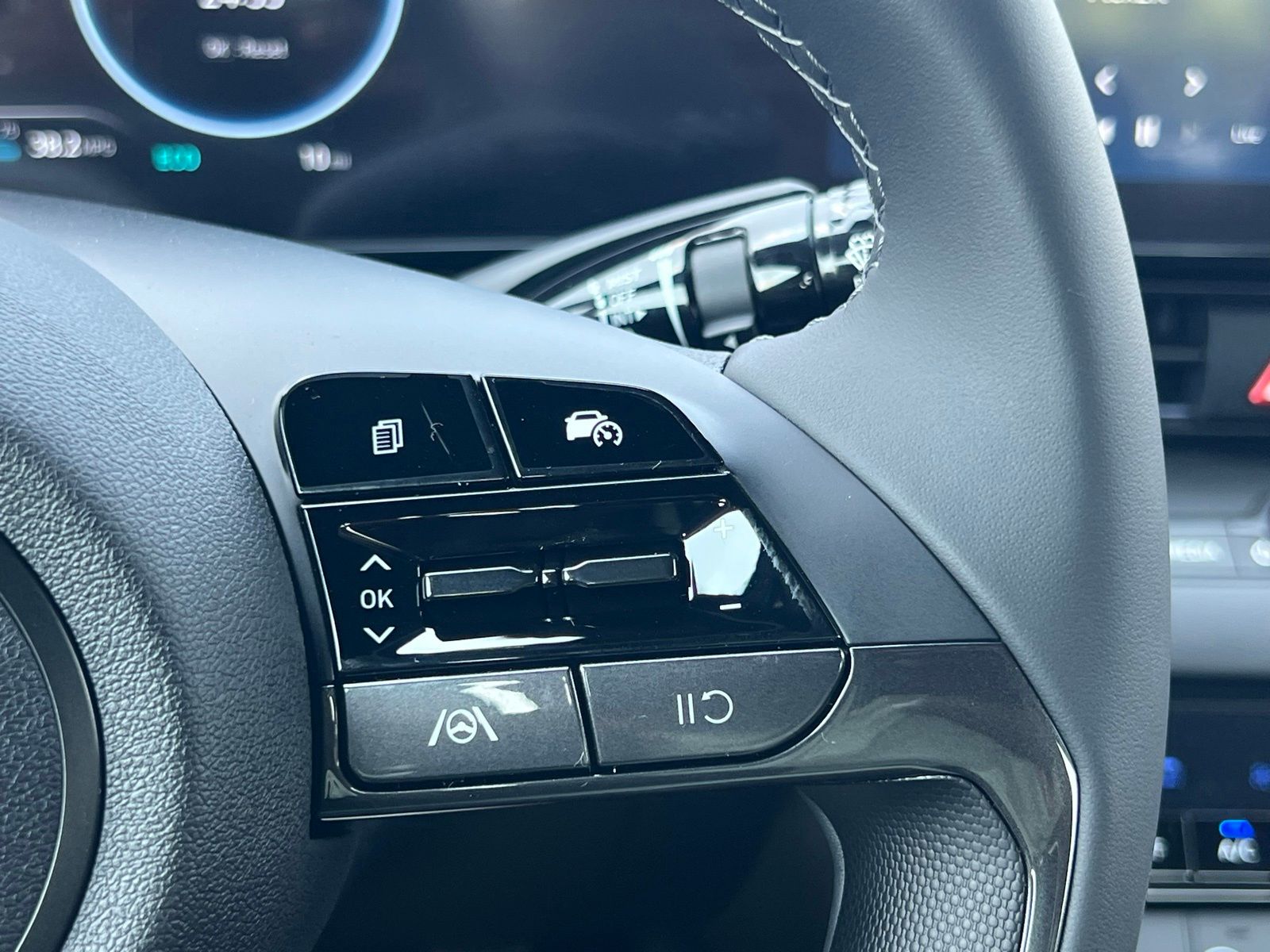 2025 Hyundai Elantra Blue - Photo 27