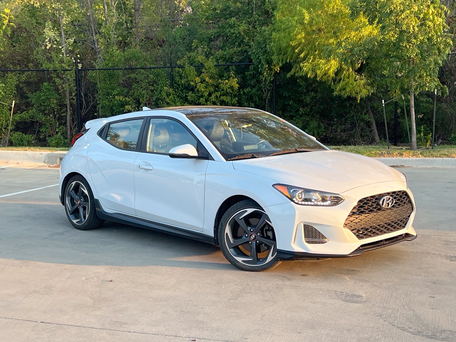 Used 2019 Hyundai Veloster Base with VIN KMHTH6AB3KU009209 for sale in Carrollton, TX