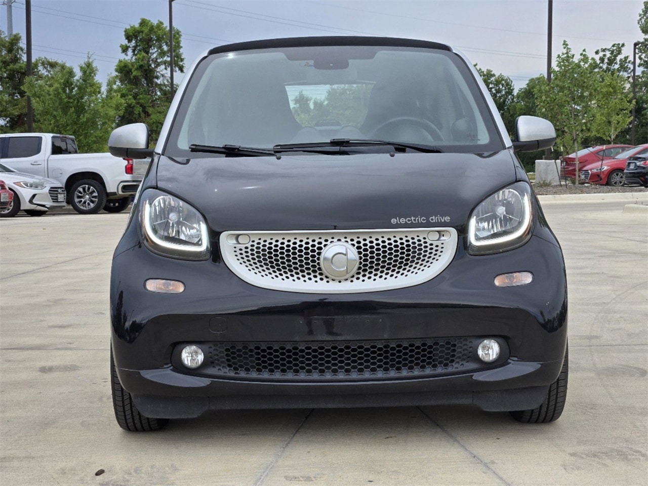 Used 2017 smart fortwo passion with VIN WMEFJ9BA4HK229395 for sale in Carrollton, TX