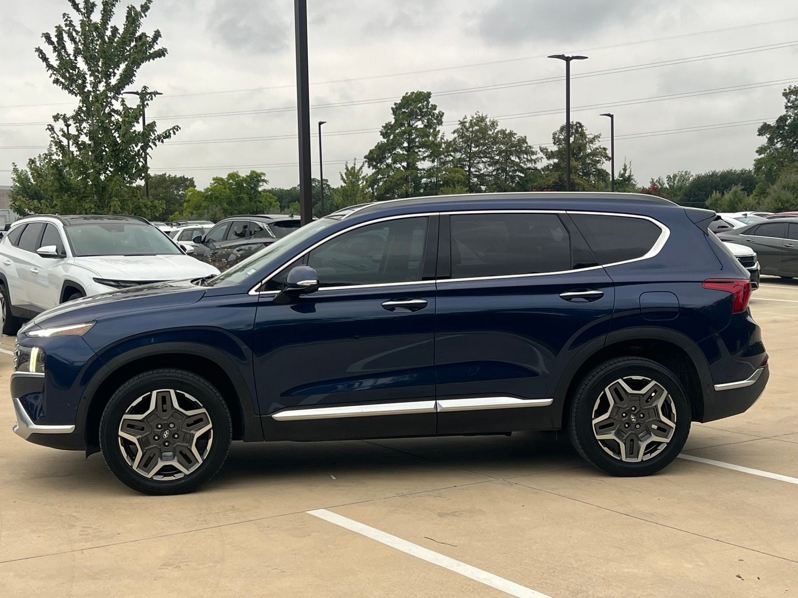 2023 Hyundai Santa Fe Limited - Photo 6