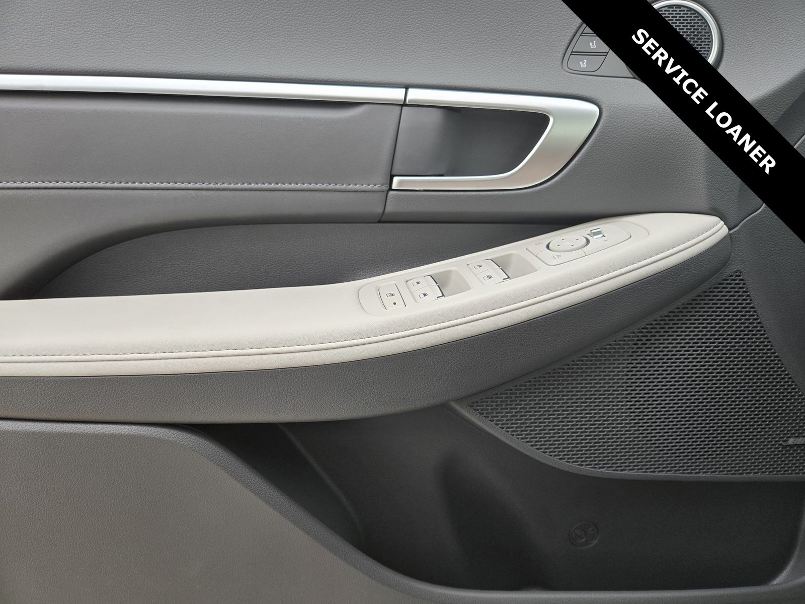 2025 Hyundai Sonata Hybrid Limited - Photo 15