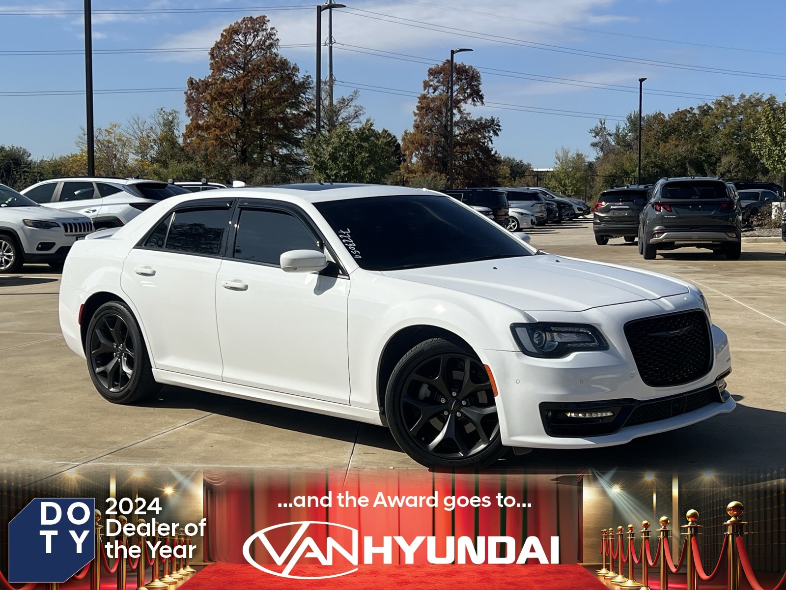 2023 Chrysler 300 S's photo