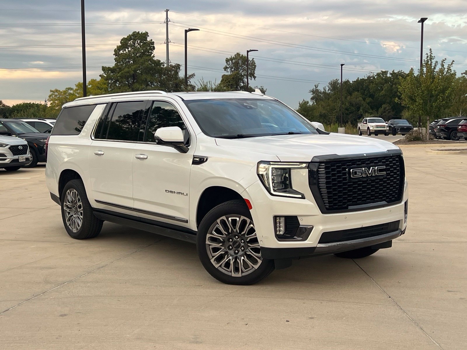 2023 GMC Yukon XL