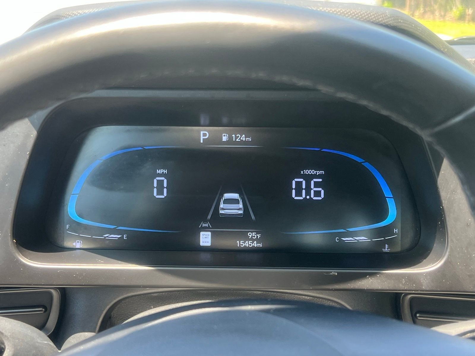 2025 Hyundai Elantra SEL - Photo 28