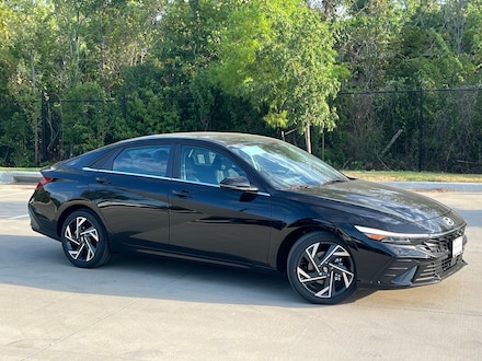 2026 Hyundai Elantra Limited Sedan