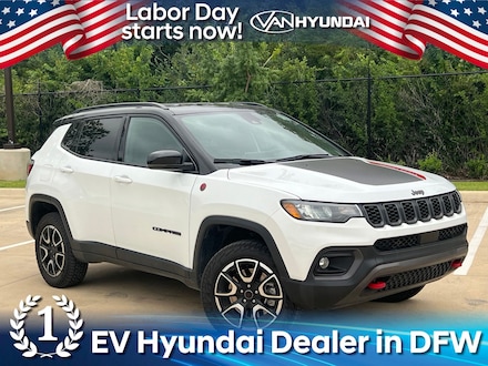 2025 Jeep Compass Trailhawk SUV