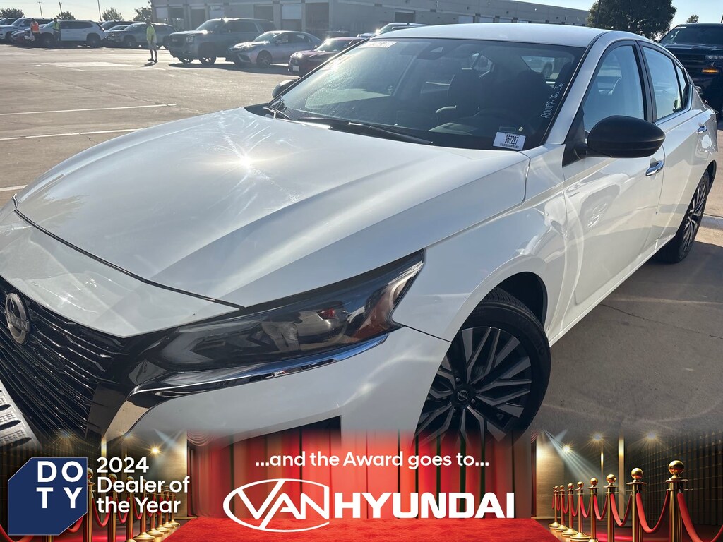 Used 2025 Nissan Altima 2.5 SV Sedan