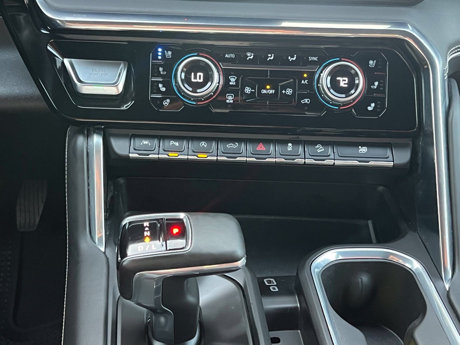 Used 2024 Onyx Black GMC Denali Ultimate image 33