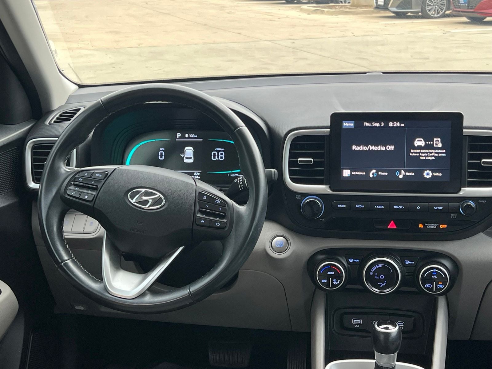 2025 Hyundai Venue SEL - Photo 19