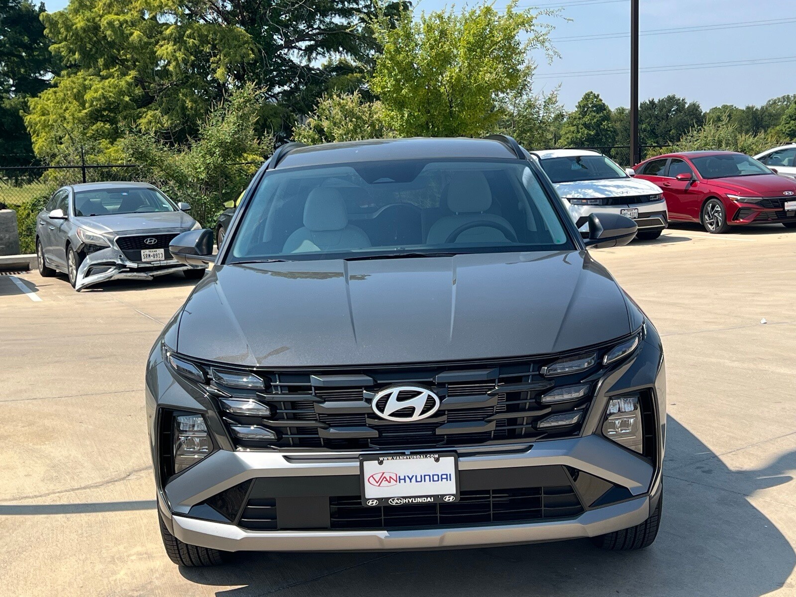 2026 Hyundai Tucson SEL photo 2