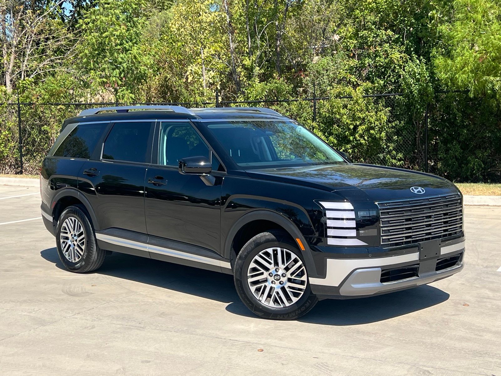Abyss Black Pearl 2026 Hyundai Palisade SUV / Crossover Front-Wheel Drive 8-Speed Automatic