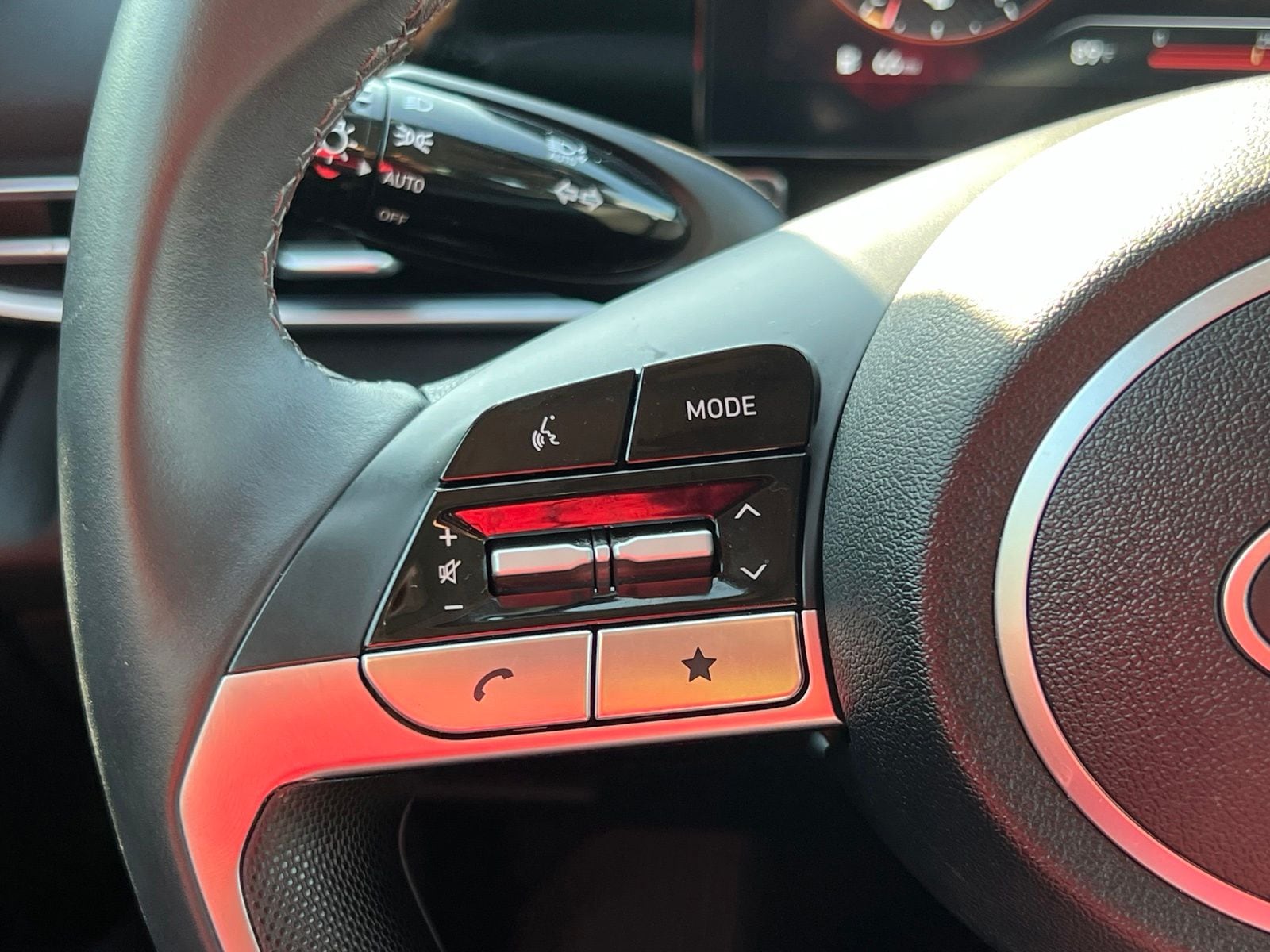 2025 Hyundai Elantra SEL - Photo 28
