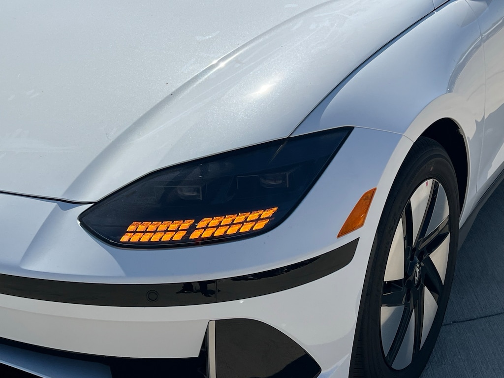 New 2025 Hyundai IONIQ 6 SE Sedan